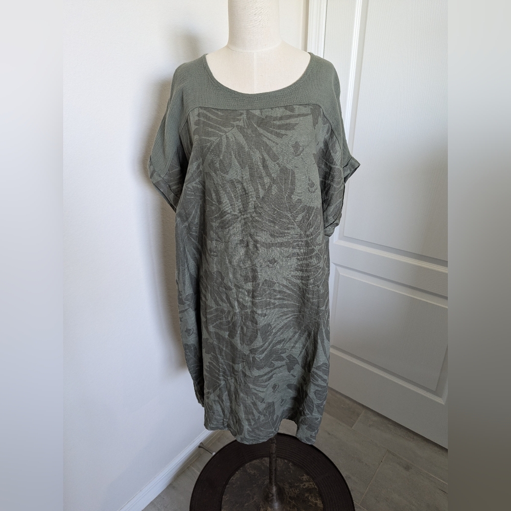 Elegant Olive Leaf Print Mini Dress
